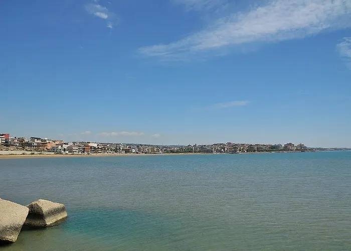 Vacanze Romantiche A 度假居 莫迪卡