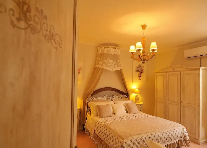 Vacanze Romantiche A 度假居 莫迪卡