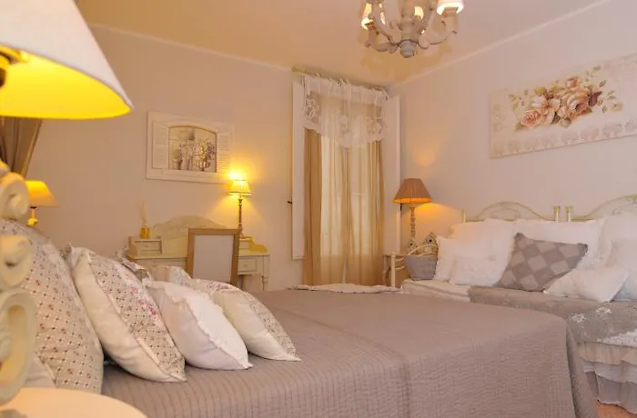 度假居 Vacanze Romantiche A *