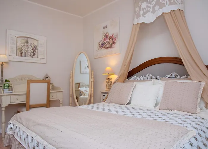 度假居 Vacanze Romantiche A *